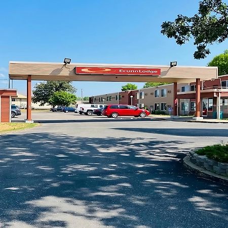 Econo Lodge Waite Park Exteriér fotografie