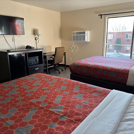 Econo Lodge Waite Park Exteriér fotografie