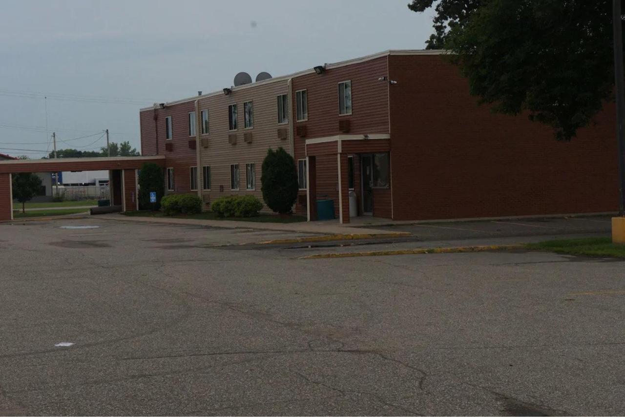 Econo Lodge Waite Park Exteriér fotografie