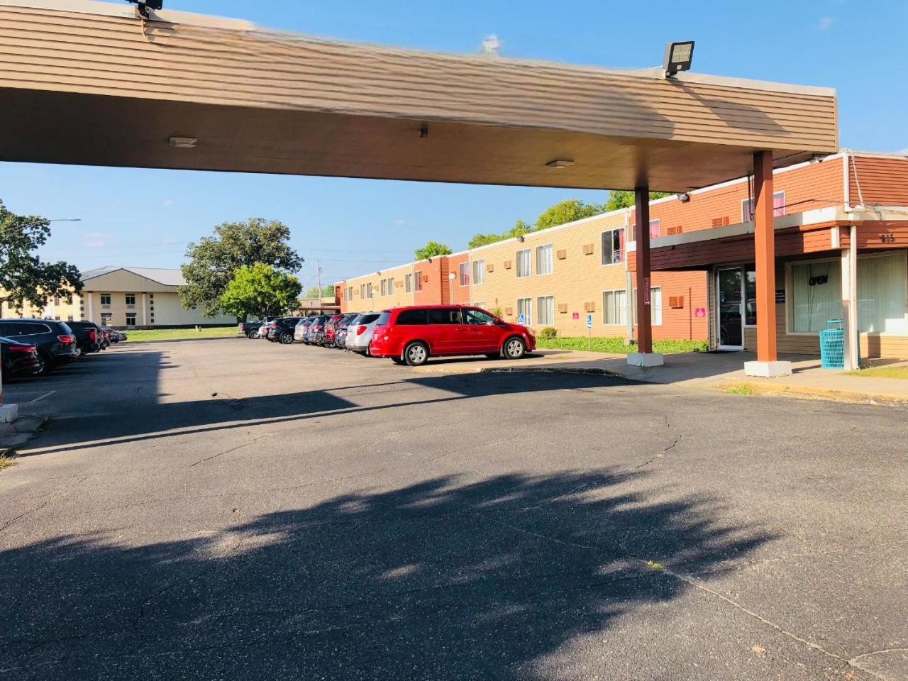 Econo Lodge Waite Park Exteriér fotografie